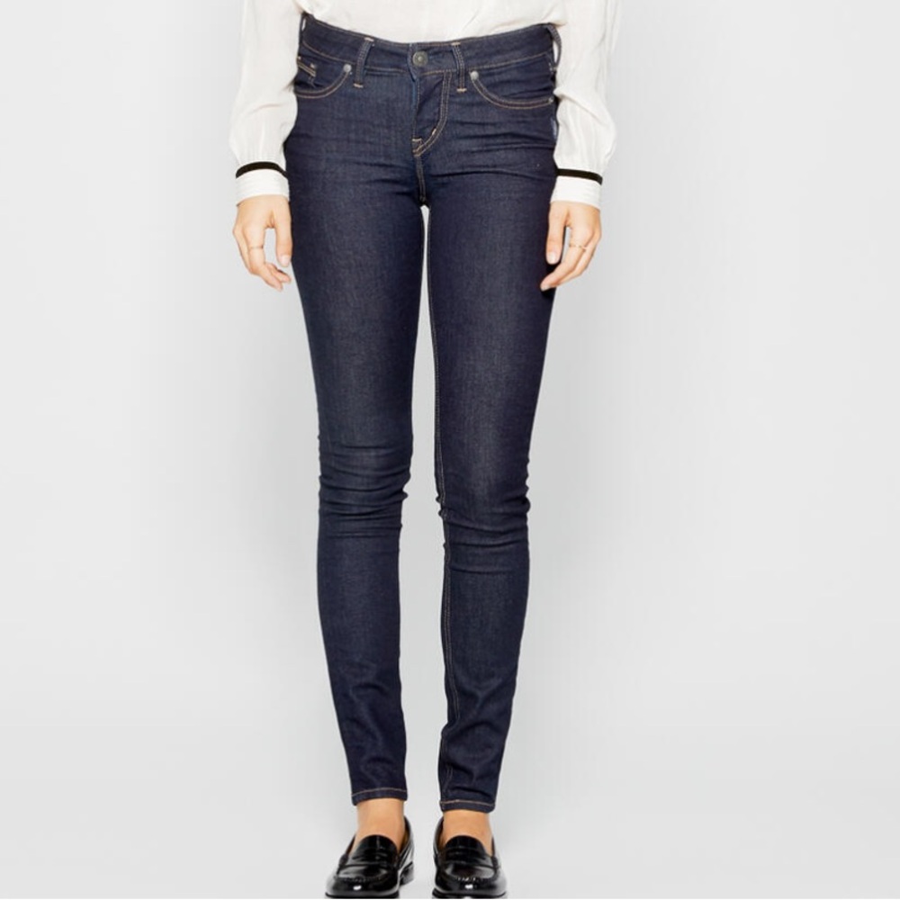 Sz 29/31🇨🇦⭐️ Silver Aiko Super Skinny Dark Wash Jeans